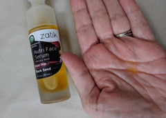 Zatik Nutri Face Serum as makeup primer for smoother foundation