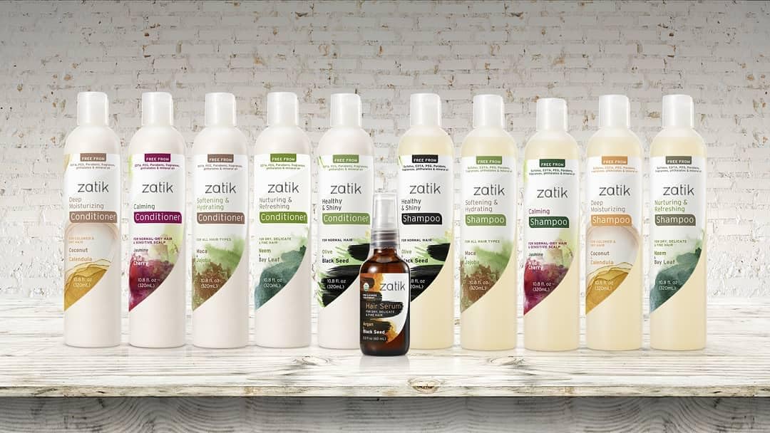 Flat lay of Zatik set with eco-friendly packaging.