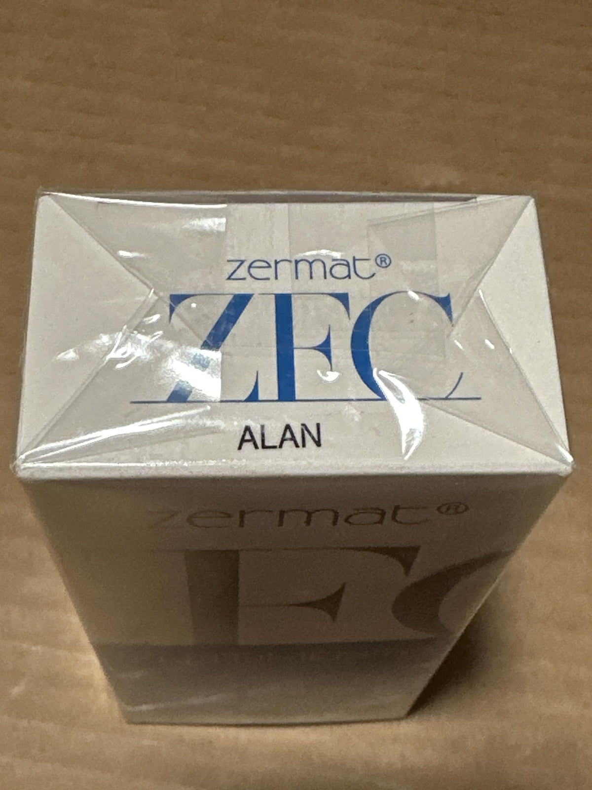 Zermat Zentimento Alan bottle close-up showing a refined herbal-woody fragrance with lasting presence
