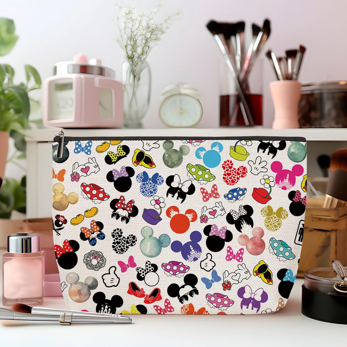 ZHAMEN multi-use bag folds flat for compact travel storage.