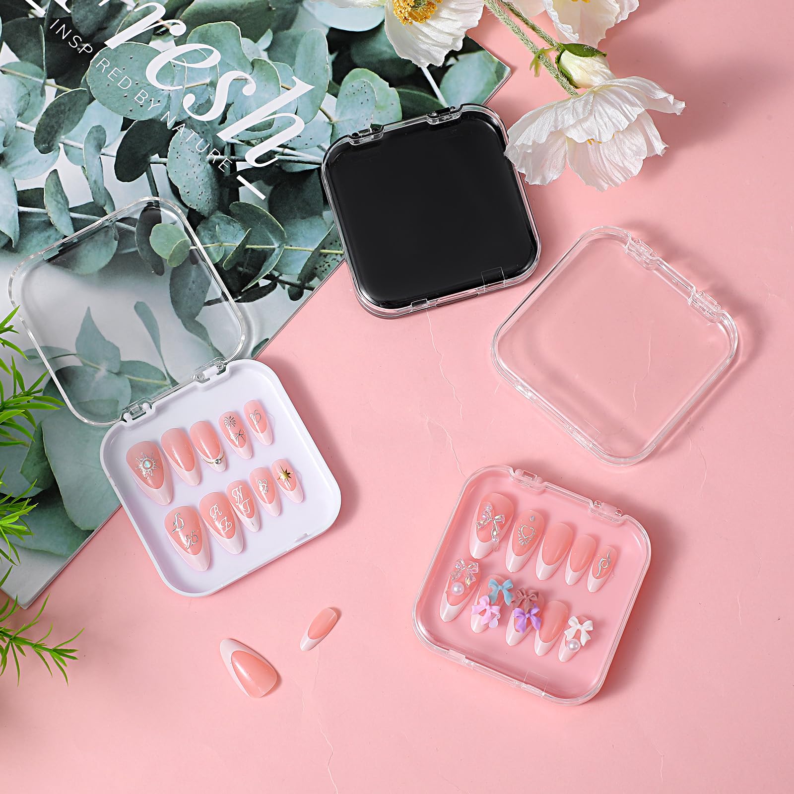 Zisiueel compact 3x3 inch box fits neatly on desks and counters.
