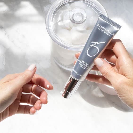 ZO Skin Health Instant Pore Refiner swatch demonstrates quick absorption and smoothing.