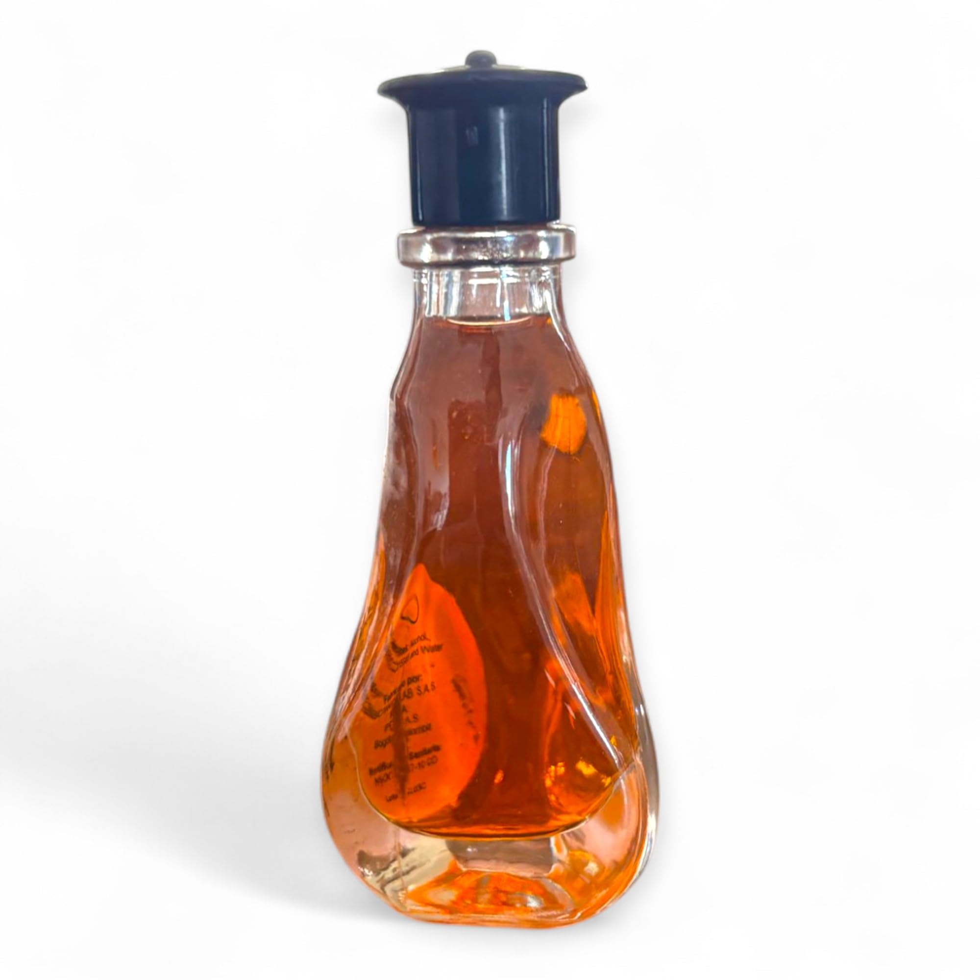 Travel-ready 30ml bottle fits in purse or bag.