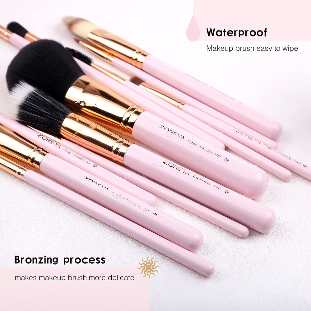 Z'OREYA dustproof holder keeps brushes clean and ready during trips.