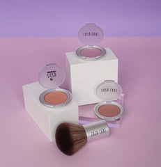 Zuzu Luxe Samba pigment close-up highlighting silky texture.